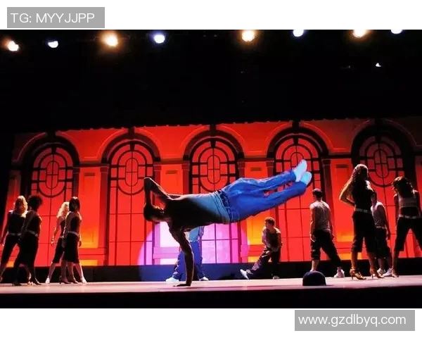 耐克广告展现芭蕾与街舞的完美对决引发热议与思考