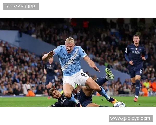 哈兰德狂揽五球曼城7比0横扫莱比锡创欧冠新纪录