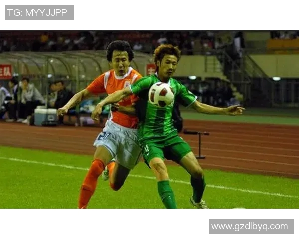 绿城与辽足2017年精彩对决回顾及赛季表现分析