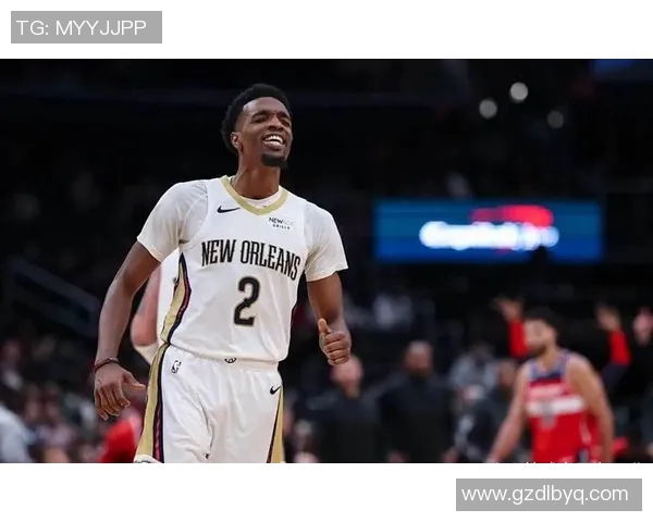 赫伯特琼斯的篮球之路与个人成长的故事探讨