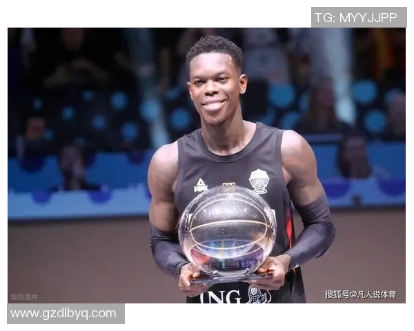 丹尼斯施罗德：从NBA新星到球队核心的奋斗历程与成长故事